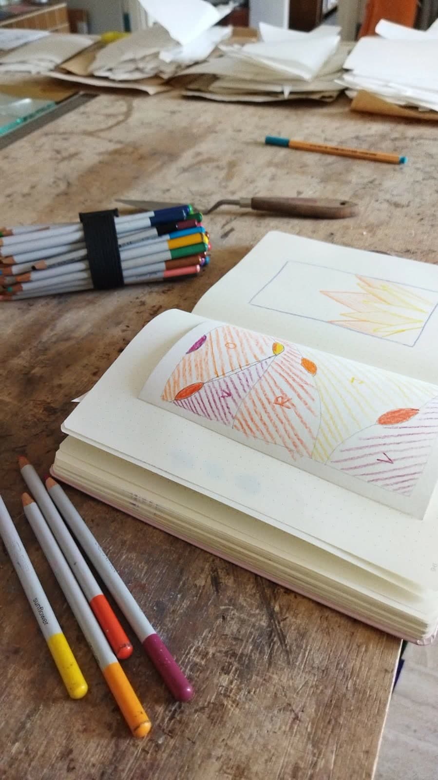 Stage vitrail — découpe et travail du verre coloré